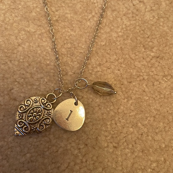 PREMIER “L” , PURPLE STONE NECKLACE - Picture 3 of 5